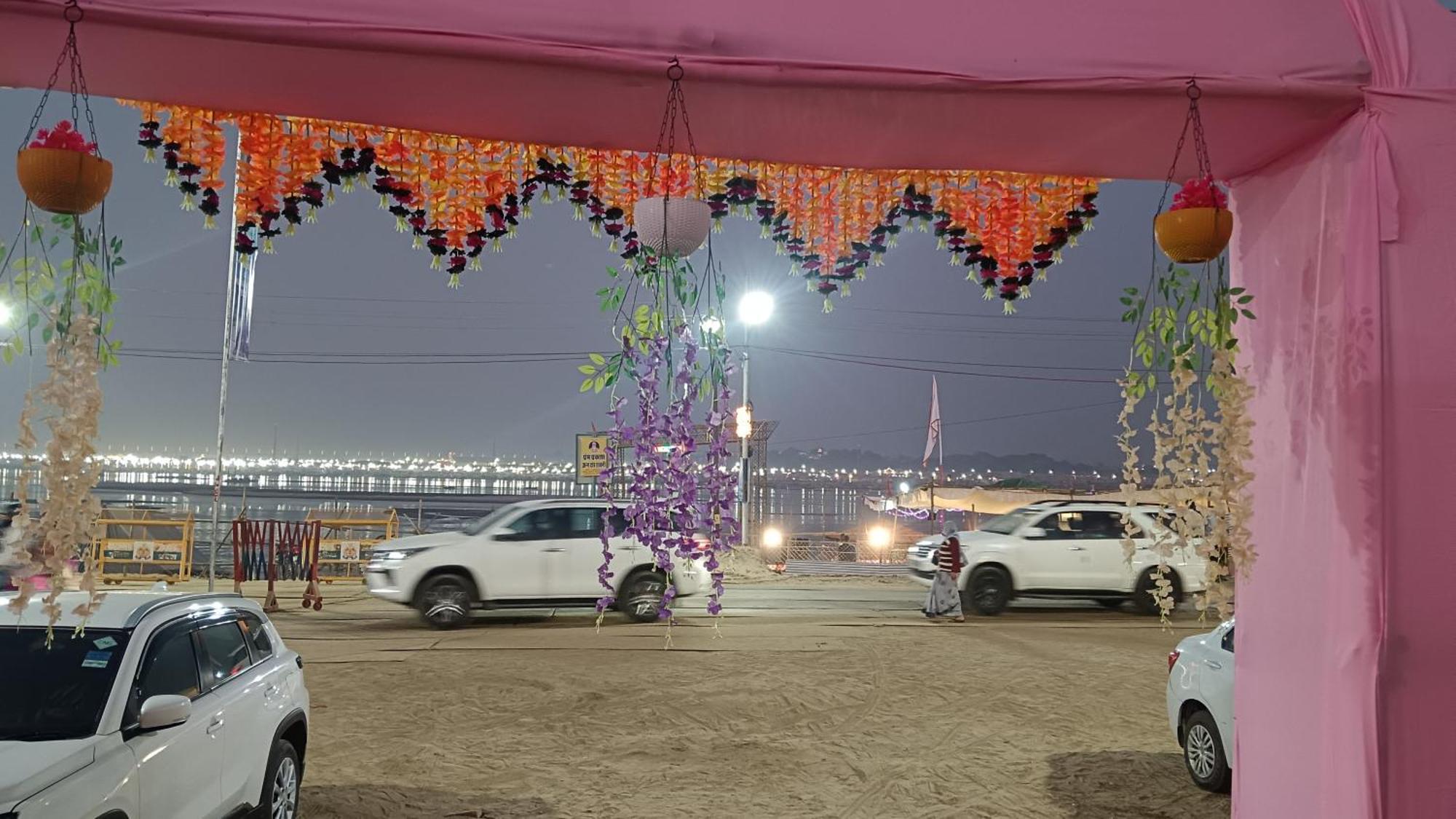 Mahakumbh Luxury Cottage Allāhābād Junction Exterior foto